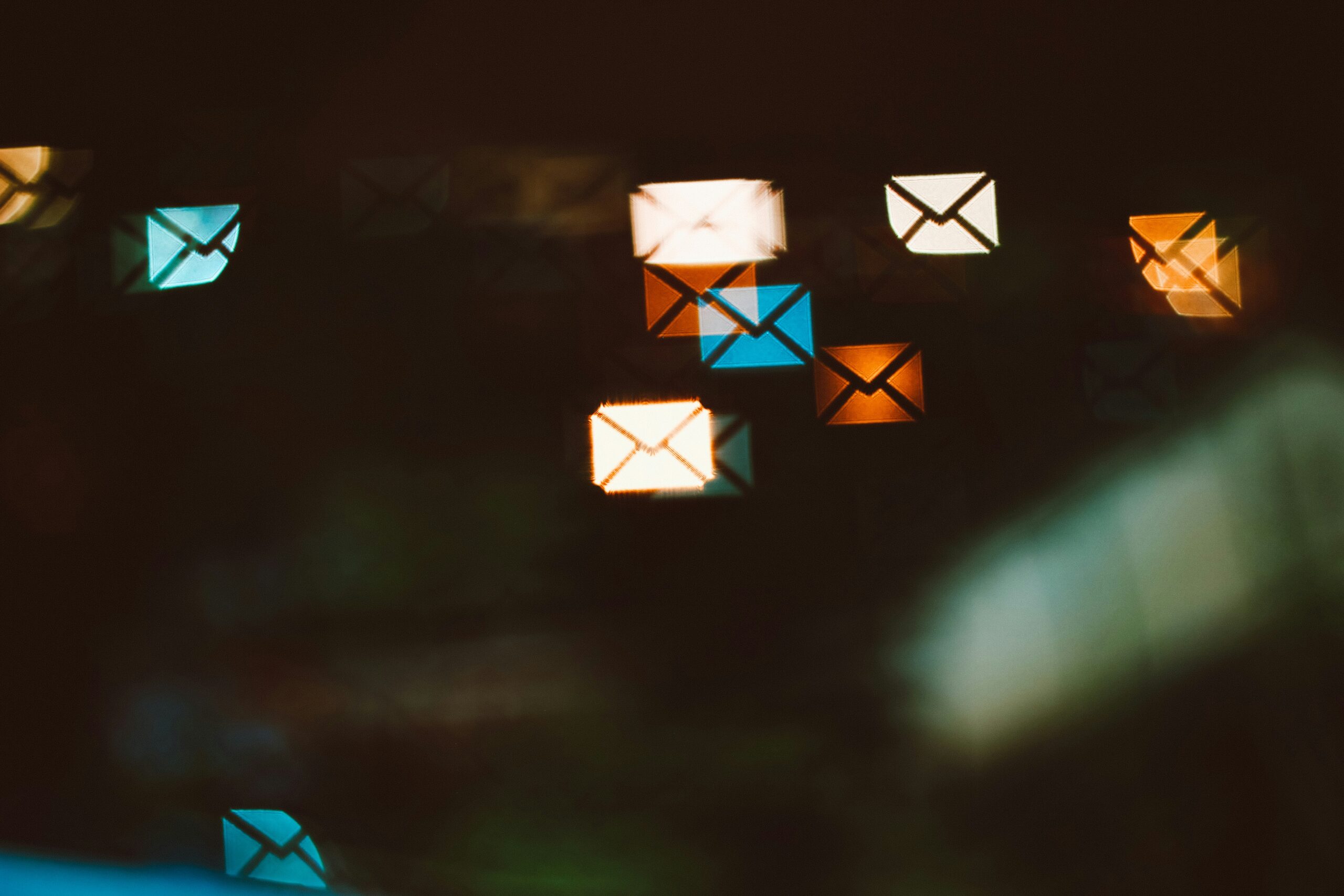 Changes to VIULearn student email communication